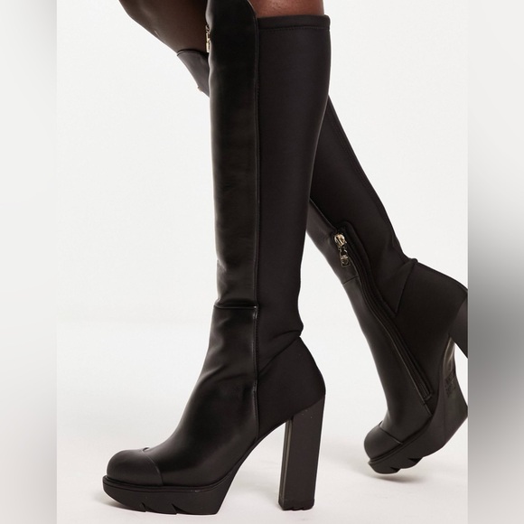 NWT - Love Moschino - knee-high block-heel leather boots - Size 37 (6.5) - Picture 3 of 8